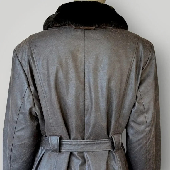 Giacca Vintage Faux Leather Belted Peacoat Jacket Faux Fur Collar Size XL Brown - Picture 10 of 16